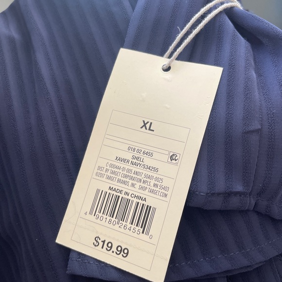 NWT TARGET Lightweight tie neck sleeveless blouse - Picture 3 of 3